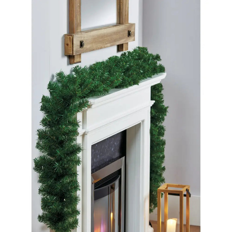 Plain Green Garland 2.7m - Seasonal & Holiday Decorations