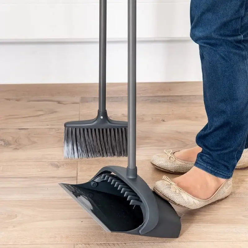Addis Folding Long Handle Dustpan Metallic / Graphite Grey -