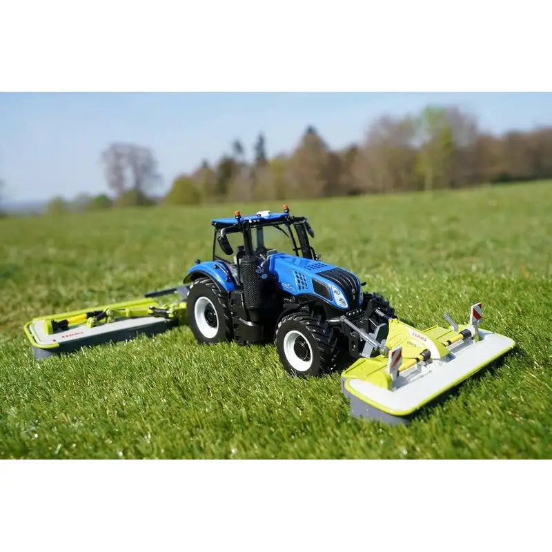 Britains Claas Disco Front Butterfly Mower 1:32 Scale