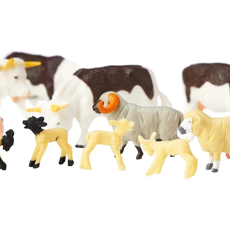 Britains Farmyard Mixed Animal Value Pack 1:32 Scale - Toys