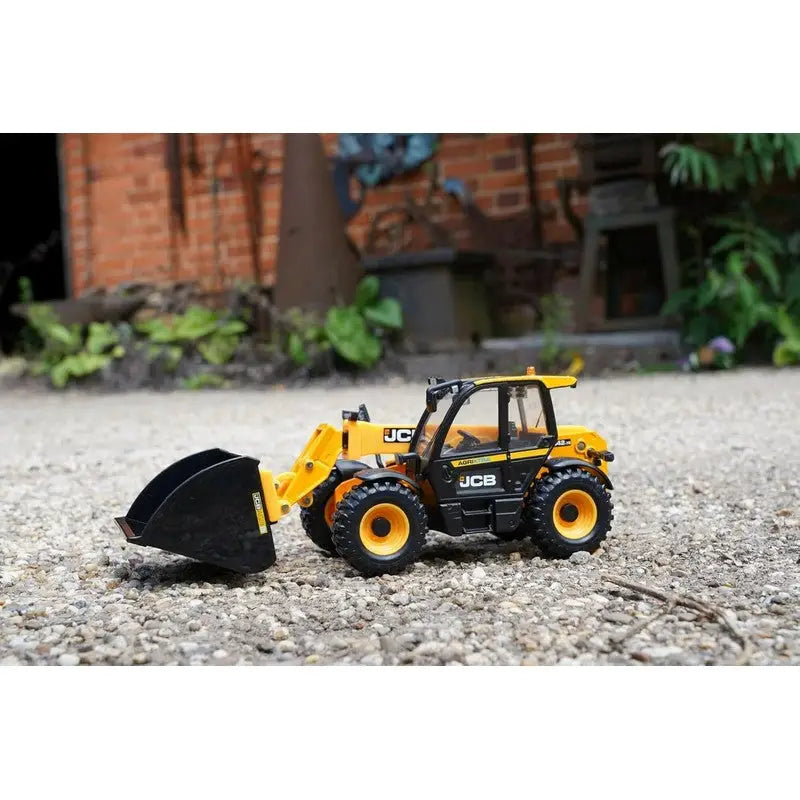 Britains JCB 542-70 Agri Loadall 1:32 Scale - Toys >>
