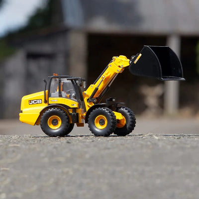 Britains JCB TM420 Tractor Model 1:32 Scale - Toys