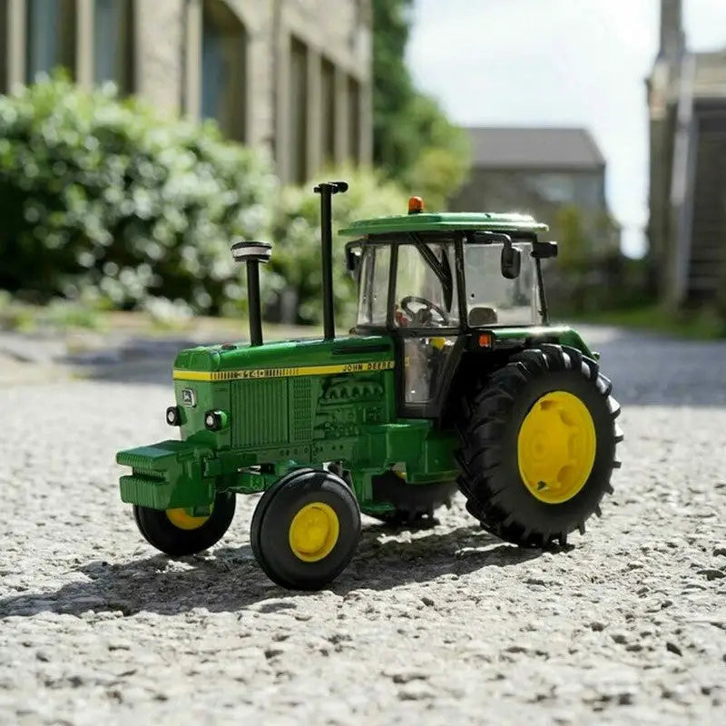 Britains John Deere 3140 (2Wd) 1:32 Scale - Toys