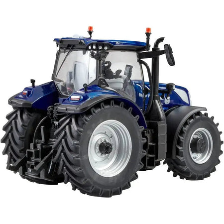 Britains New Holland T7.33 Blue Power Tractor 1:32 Scale -