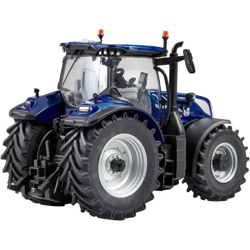 Britains New Holland T7.33 Blue Power Tractor 1:32 Scale -