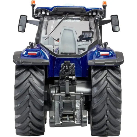 Britains New Holland T7.33 Blue Power Tractor 1:32 Scale -