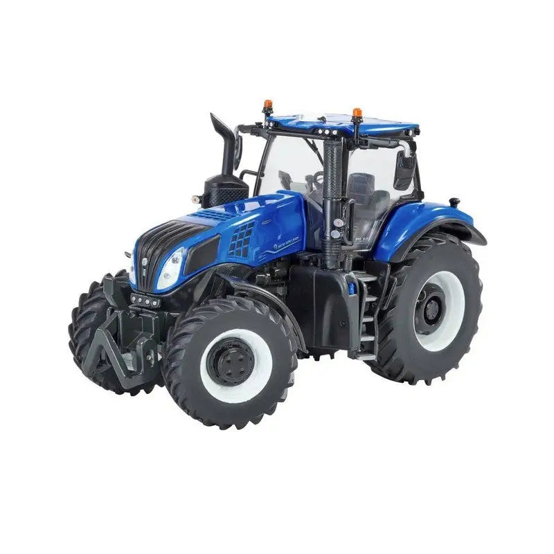 Britains New Holland T8 Genesis Tractor 1:32 Scale - Toys