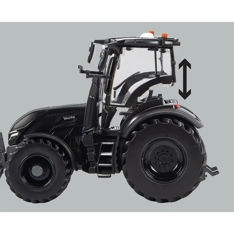 Britain’s Valtra Q305 Versu Tractor Playset 1:32 Scale -