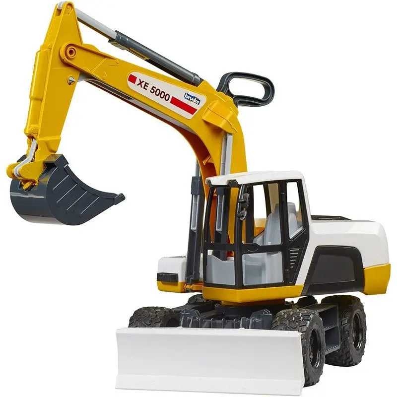 Bruder Mobile Excavator XE 5000 1:16 - Farm Toys
