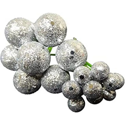 Festive Assorted Sizes Silver Glitter Berry Clusters (1