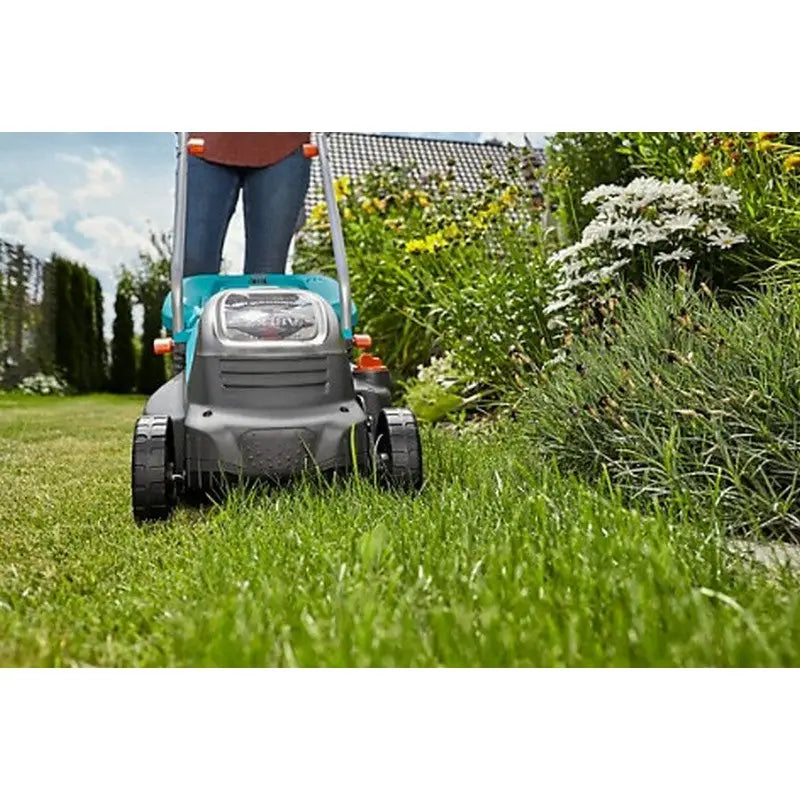 Gardena Powermax Battery Lawnmower 36V With 2 batteries &