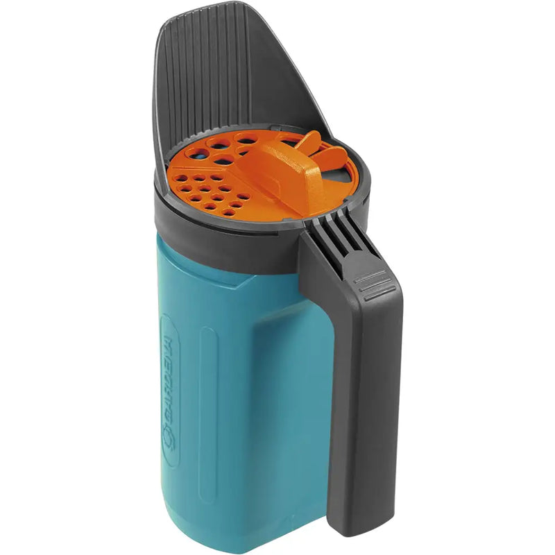 Gardena Small Caster For Distributing Sand Road Salt & Grit