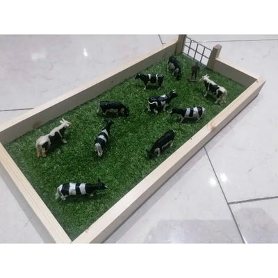 GF Farm Small Cattle Paddock Field 1:32 Scale - 300 x 600mm