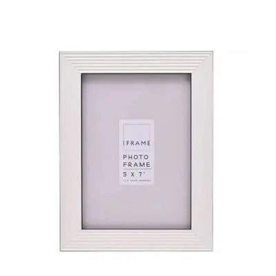 IFrame Black and White Photo Frame 6’’ x 8’’ - Giftware >>