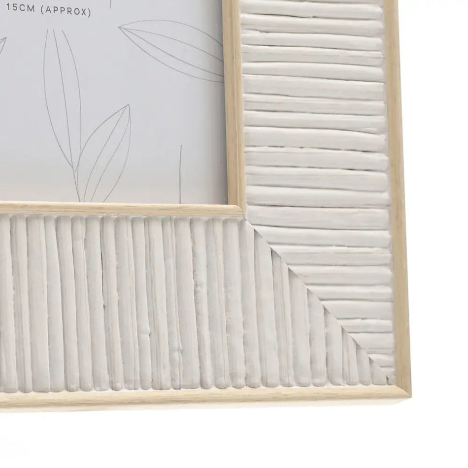 iFrame Rattan Effect Recycled Off White Frame - 4x6 / 5x7 /