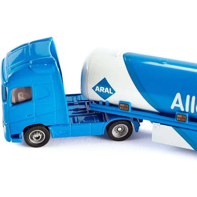 SIKU ARTICULATED TANK TRUCK 1:87 1626 - Toy Truck
