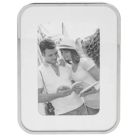 Silver Curve Frame 5x7 - Giftware >> Photo Frames