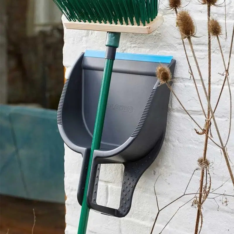 Smart Garden Wide Fronted Yard Step-On Dustpan - Dustpan