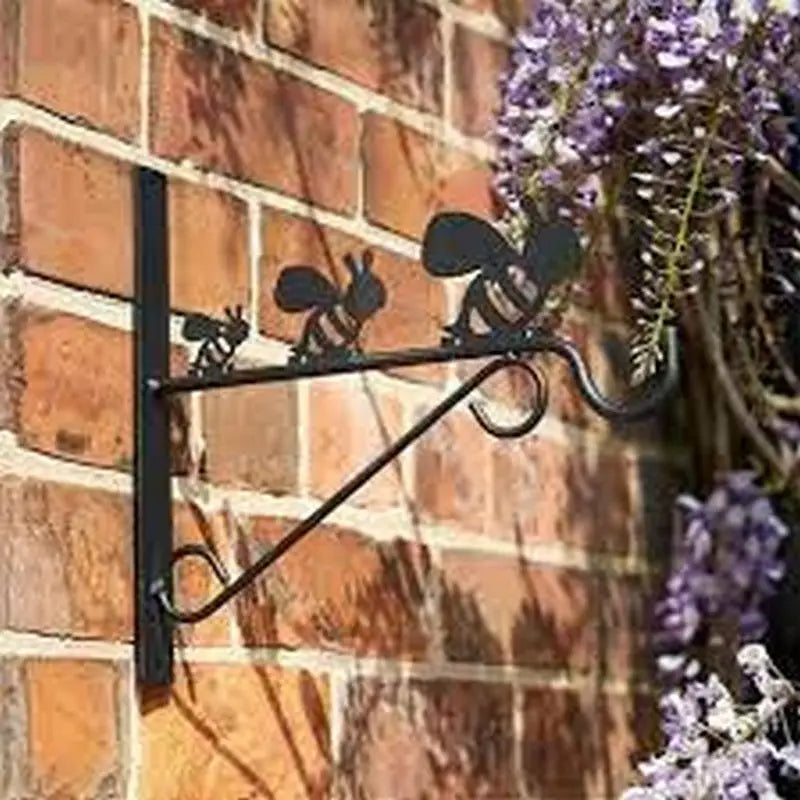 Tom Chambers Decorative Hanging Basket Bracket - Dogs /
